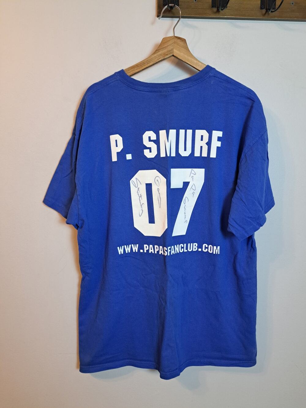 Gary Stritesky Papa Smurf Survivor 07 Signed Blue & White T-shirt Sz XL